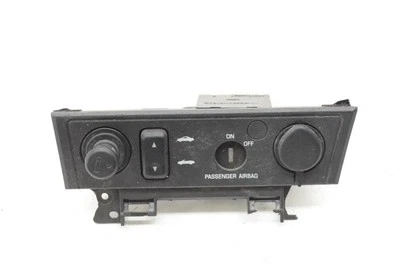 Консоль с откидным верхом элементы управления с переключателем SRS 2002-2005 Ford Thunderbird - Изображение 1 из 4