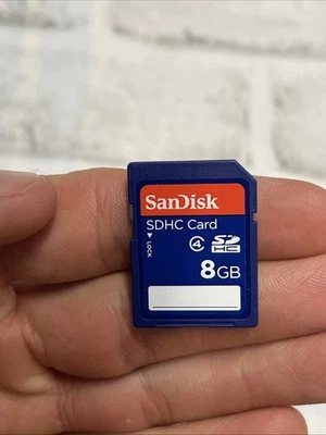 SanDisk 8GB SDHC Flash Memory Card Class 4 EXCELLENT Condition - Image 1 of 3