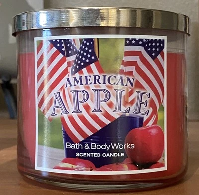 Vela de 3 mechas Bath & Body Works AMERICAN APPLE 14,5 OZ rara descontinuada Foto 1 de 4