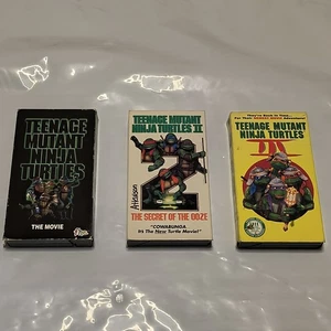 Teenage Mutant Ninja Turtles TMNT Trilogy VHS Menge 3 Kassetten mit Schonbezügen - Bild 1 von 14