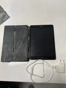 Samsung Galaxy Tab a SM-T550 16GB, WLAN, 24,6 cm (9,7 Zoll) - Schwarz - Bild 1 von 4