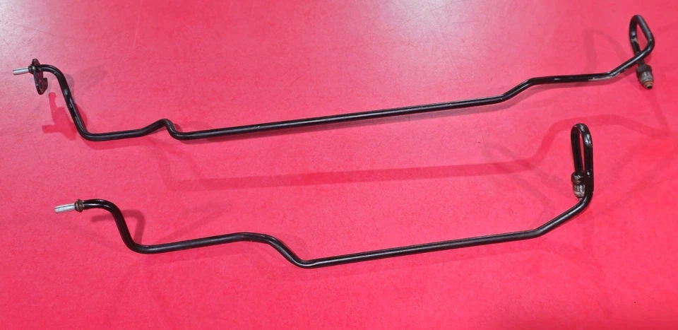 Ford Taurus 2010 líneas de transferencia de piñón y cremallera líneas duras en bastidor Foto 1 de 3