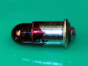 Ersatzteil Roco HO Diesellok V 100 1088 DB (43644) - Glühlampe rot* - Picture 1 of 3