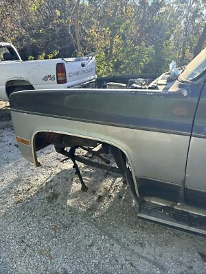 Guardabarros izquierdo del conductor compatible con 81-91 Blazer/Jimmy (tamaño completo) K10 GMC Suburban 4x4 Foto 1 de 4