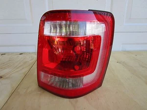 08 09 10 11 12 FORD ESCAPE RIGHT REAR TAIL LIGHT OEM - Picture 1 of 5