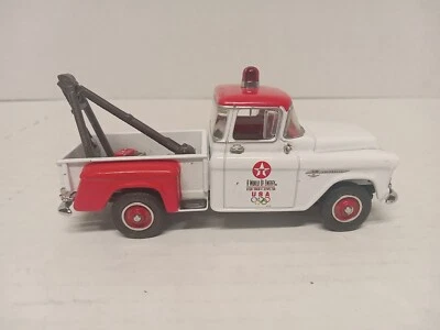 Matchbox Models of YesterYear Texaco 1955 Chevrolet 3100 #YYM37799 1:43 Scale - Image 1 of 4