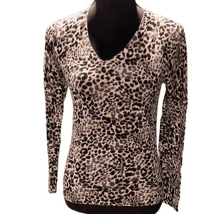 NWT L'agence XS Leopard Print V-Neck 3/4 Sleeve T-Shirt - Picture 1 of 4