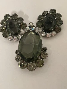 Vintage Juliana D&E ? Graue rauchige Strass Pin & Ohrringe - Bild 1 von 9