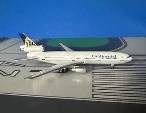 Continental McD Douglas DC-10-30 N37078 1990's 1:400 scale diecast Aeroclassics - Picture 1 of 1