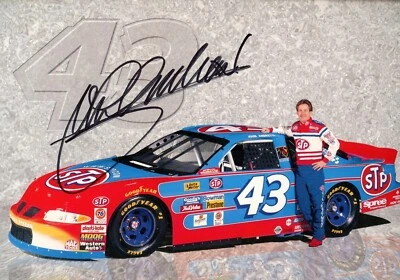Tarjeta de héroe firmada por John Andretti STP Foto 1 de 2