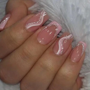Uñas Postizas decoradas Acrílicas Falsas 24pack Colores Pink 🩷 Acrilicas Postiz - Picture 1 of 10