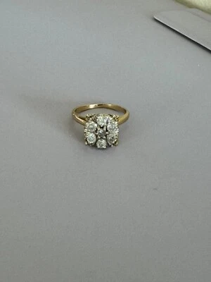 Anillo con racimo de diamantes de 0,65 quilates de oro amarillo de 14 k de la década de 1970 - talla 8,25 Foto 1 de 4