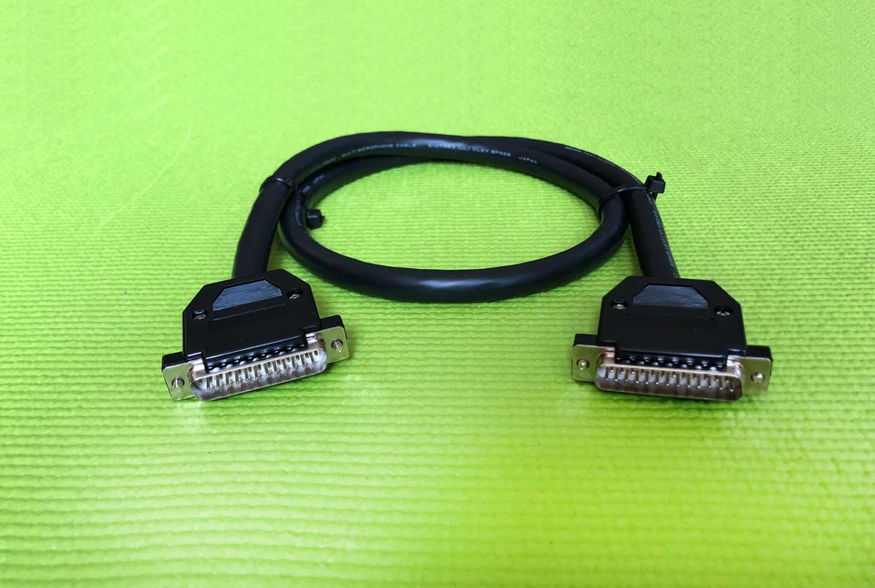 Premium Black Mogami 2932 Gold DB25 D-SUB DSUB Balanced Analog Snake - 5ft - Image 1 of 3