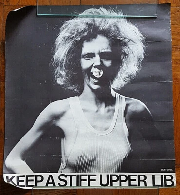 Póster de colección - Mujer Lib ERA historia "Stiff Upper Lib" impresión feminismo RARO Foto 1 de 4