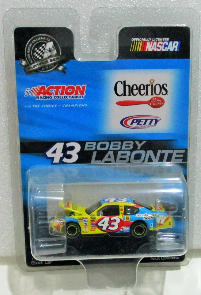 Cargador Dodge amarillo Bobby Labonte Cheerios 2008 1:64 #43 Foto 1 de 1