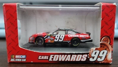 Nascar 2007 Carl Edwards #99 fundido a presión 1:87 Foto 1 de 3