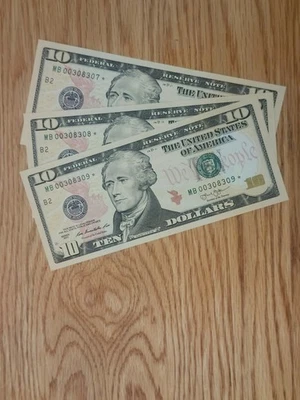 2013 $10 "STAR NOTE" NEW YORK DISTRICT LOT (3) CONS SERIAL # - Image 1 of 4