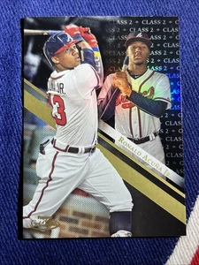 2019 Topps Gold Label - Ronald Acuña Jr. #7 Classe 2 Nero - Foto 1 di 3
