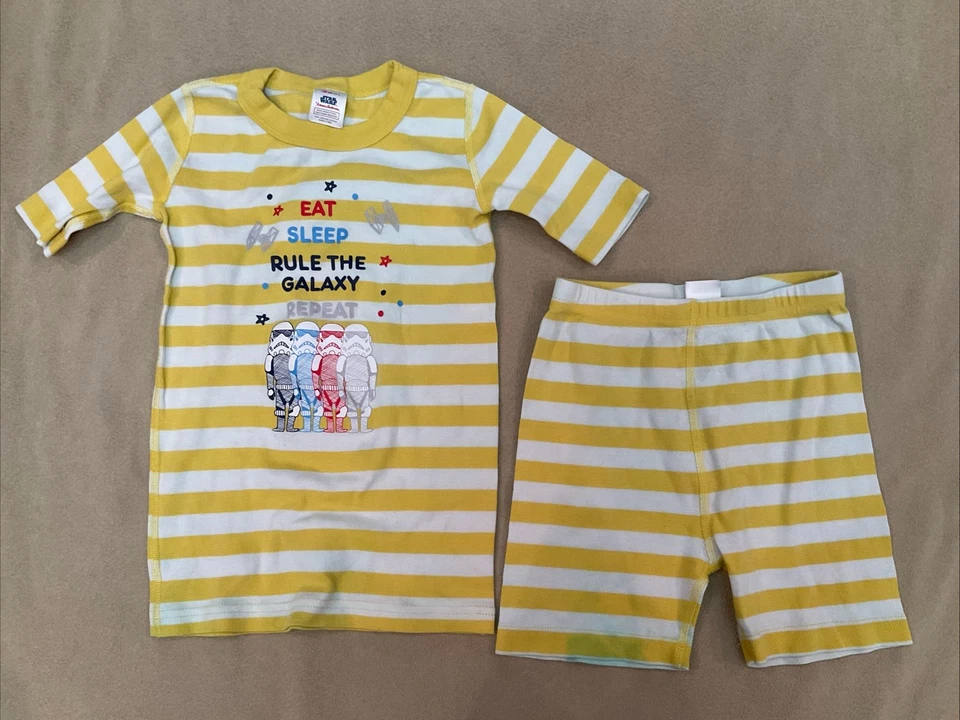 Juego de pijama Star Wars 130 niños Hanna Andersson defecto a rayas amarillas Foto 1 de 4