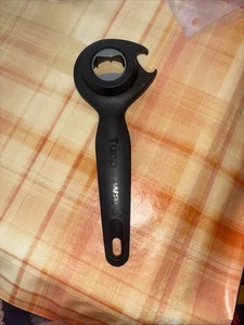 Tupperware, Multiöffner, Flaschenöffner in schwarz "Rarität"neuwertig - Bild 1 von 3