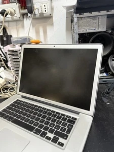MacBook Pro 15” Late2011 A1286 Schermo Display ORIGINALE Modello Antoglare Opaco - Foto 1 di 2