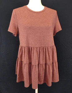 Rotes Shirt Größe M Kurzarm mit Lagenlook Rüschen von Shein Ziegelrot - Bild 1 von 15
