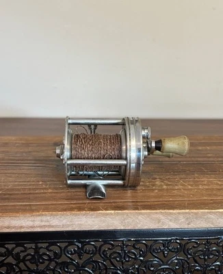 SOUTH BEND No 1250 Model B Anti Backlash Bait Caster Fishing Reel Vintage USA - Image 1 of 4