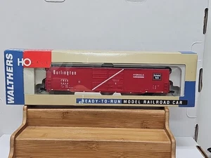 Walthers HO 932-3581 PS 60’ Auto Box Car Amtrak CB&Q Neu in OVP RTR - Bild 1 von 3