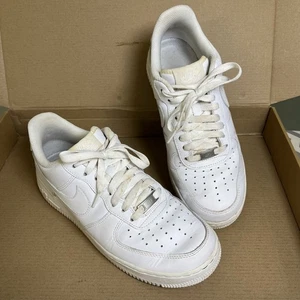 Size 10 - Nike Air Force 1 '19 White Women's - Picture 1 of 11