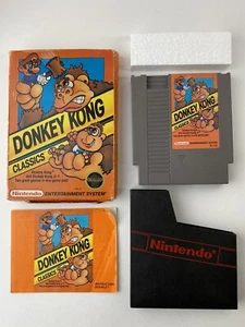 Donkey Kong Classics Complete w/ Box, Manual, Foam, Dust Cover Nintendo NES 1988 - Picture 1 of 10