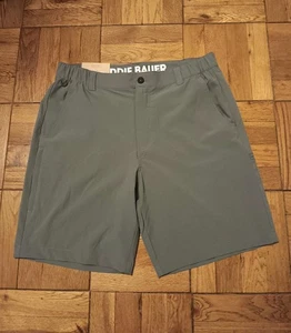 Eddie Bauer NWT Men's Flex Waist Tech Short Size Medium Green - Picture 1 of 7