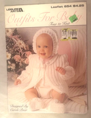 Outfits for Baby - Carole Prior - Leisure Arts 654 - 4 Knit Projects - Image 1 of 4