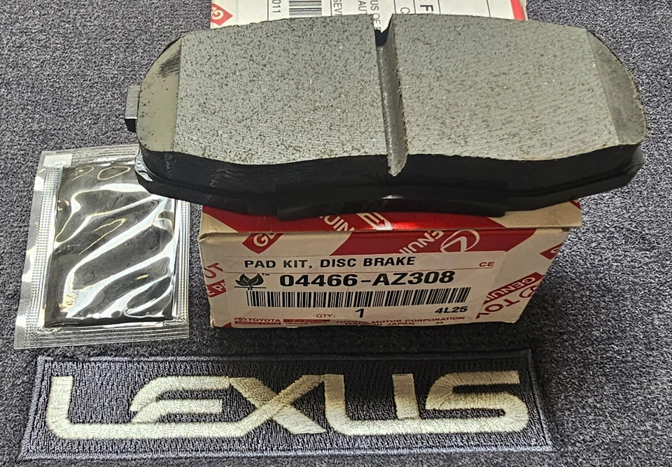 REAR TOYOTA TUNDRA SEQUOIA GENUINE OEM LEXUS LX570 NEW BRAKE PADS 04466-AZ308 - Image 1 of 1