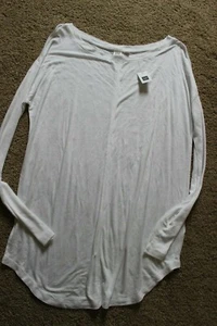 NWT Gap Womens Drapey Shirt VNeck Long Sleeves White XS - Picture 1 of 3