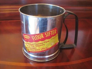 Vintage Androck Metal Flour Sifter - Picture 1 of 6