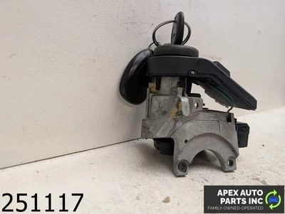 OEM 2007 GMC Yukon 6.2L Ignition Switch With Key - Image 1 of 4