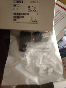 New SIEMENS SITRANS P220 Pressure Transmitter 7MF1565-4BGOO-5EA1 psi air HVAC - Picture 1 of 2