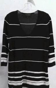 St. John Boutiques V-neck Black And White Striped Tunic, Small Excellent - Picture 1 of 3
