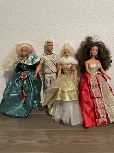 Lote De 4 Muñecas Barbie Formales Mixtas Y Ken Informales - Vacaciones Ocasión Especial - Imagen 1 de 7