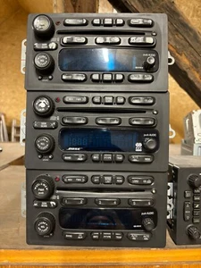02-03 CHEVY Trailblazer GMC Envoy BOSE 6 Disc CD Changer Radio Player - Bild 1 von 1