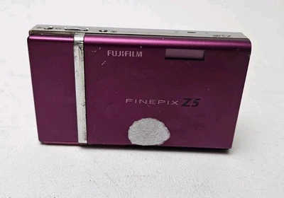 Fujifilm FinePix Z5fd 6.3MP Digital Camera Pink Works Damaged - Image 1 of 4