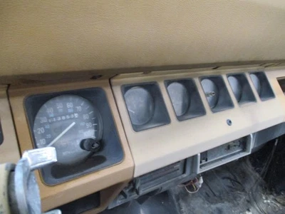 Used Speedometer Gauge fits: 1988 Jeep Wrangler head only Grade A - Image 1 of 4