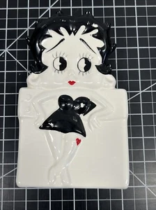 Vintage 1997 Betty Boop Keramik Seifenschale Cartoon Flapper Pinup Girl 1990er - Bild 1 von 9