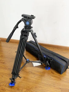 Benro BV8 Twin-Leg Aluminum Tripod Kit - Picture 1 of 18