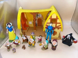 Disney Snow White and The 7 Dwarfs Cottage Figure Toy playset Witch Apple Prince - Picture 1 of 24