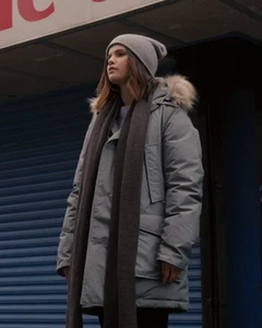 'Selena G Only Murders in the Bldg' Nordic Down Satin-Feeling Bomber Jacke im Stil - Bild 1 von 14