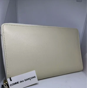 Comme Des Garcons White Leather Clutch - Picture 1 of 6
