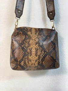 Borsa a tracolla Jen & Co donna taglia media design stampa serpente pelle marrone vegan - Foto 1 di 17