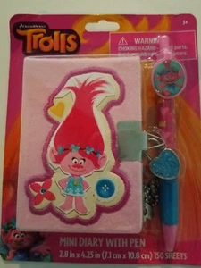 Girls Dreamworks Trolls Light Pink Plush Mini Diary Lock with Pen Age 3+ - Bild 1 von 4