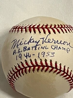 Balón OMLB firmado por Mickey Vernon campeón de bateo de la Liga Americana 1946-1953 Washington Senators Foto 1 de 4